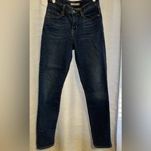 Levi’s Mid Rise Skinny Jeans, 8